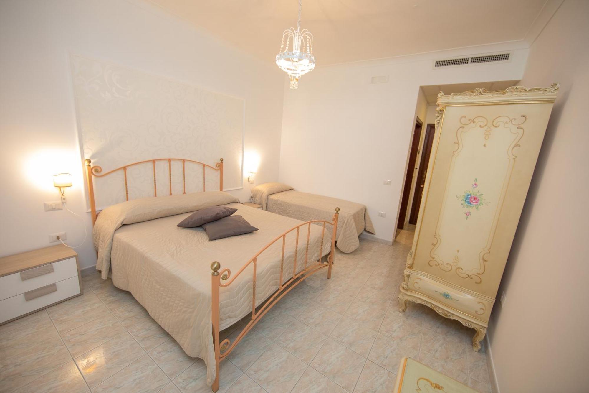 Hotel Imperiale Terzigno Luaran gambar
